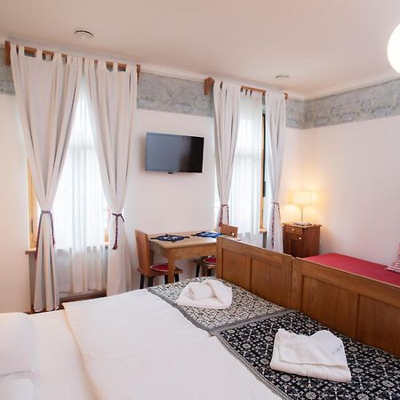 Pr'Gavedarjo Eco Heritage B&B Kranjska Gora Quarto foto