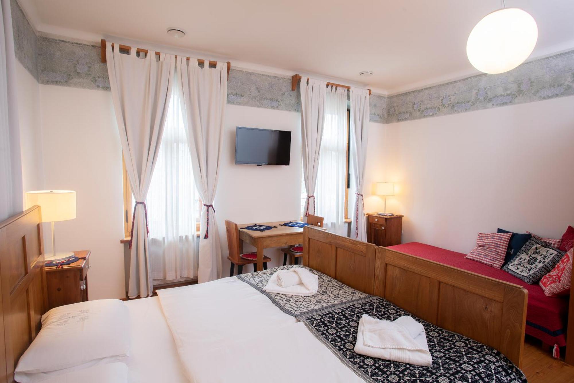Pr'Gavedarjo Eco Heritage B&B Kranjska Gora Quarto foto