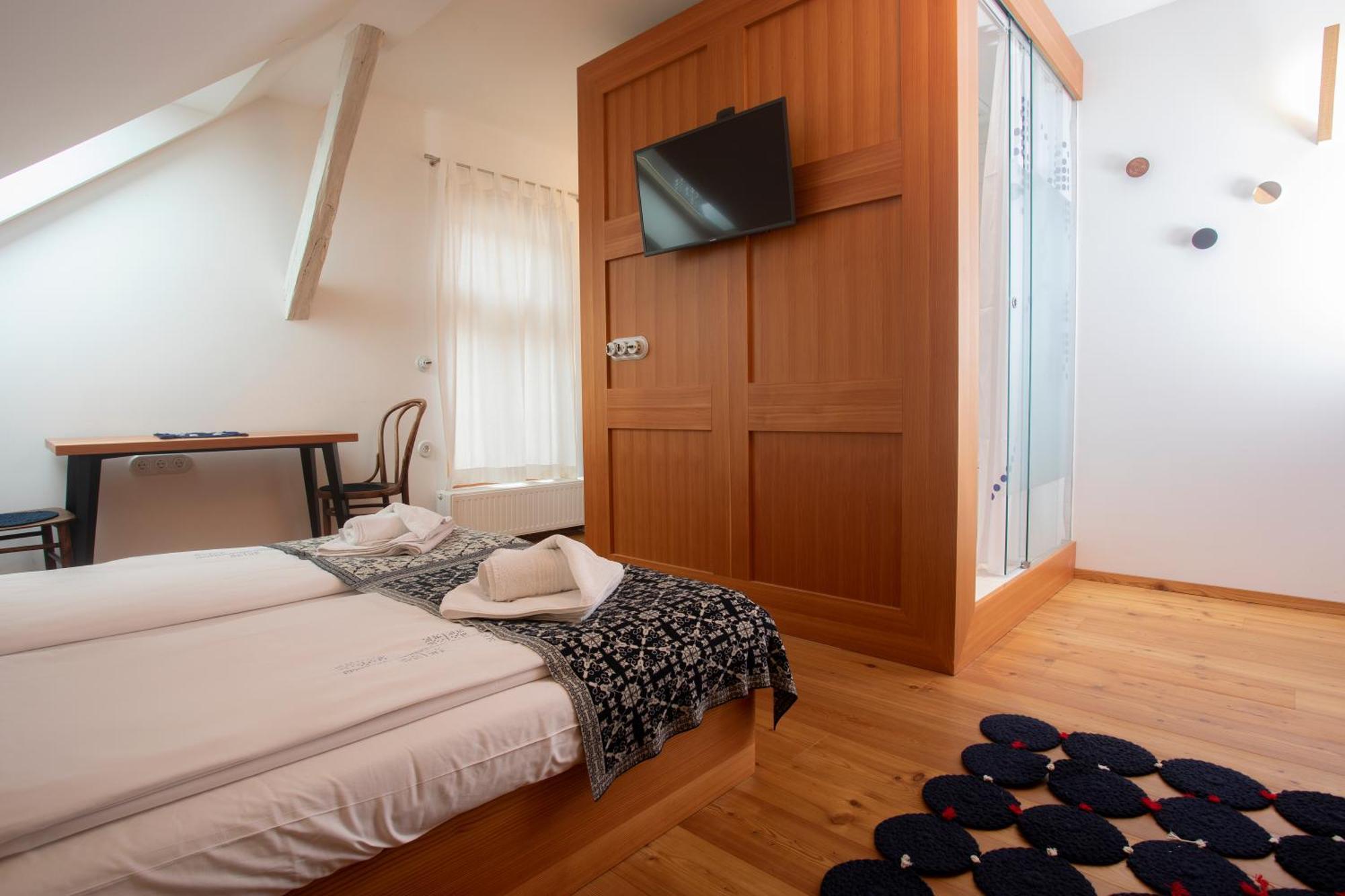 Pr'Gavedarjo Eco Heritage B&B Kranjska Gora Quarto foto