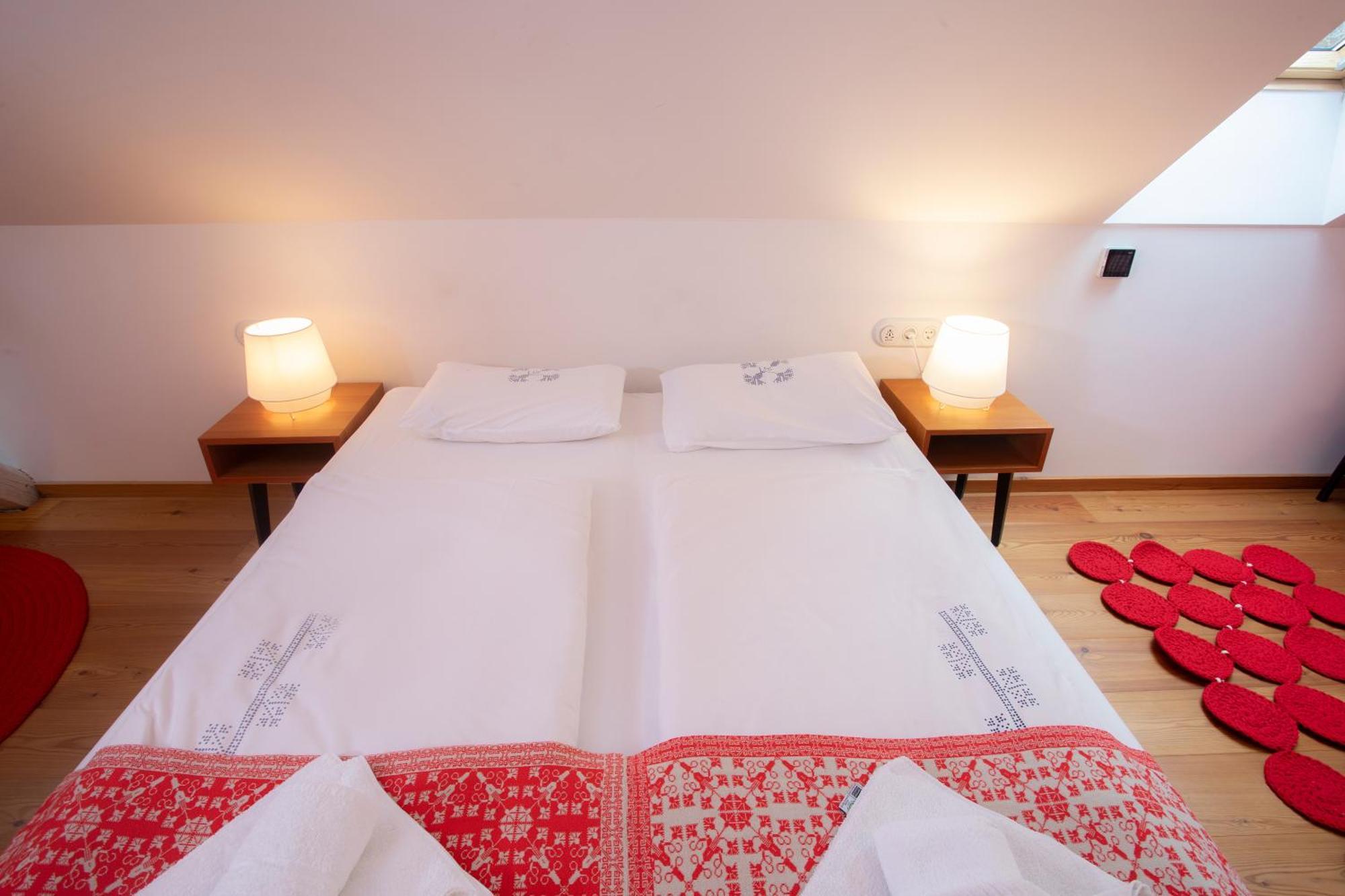 Pr'Gavedarjo Eco Heritage B&B Kranjska Gora Quarto foto